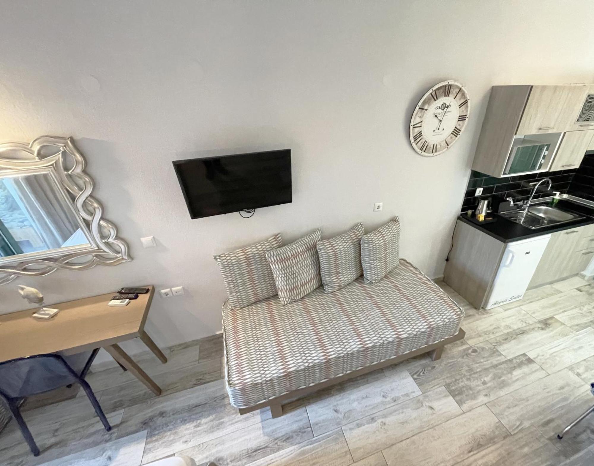 Alegria Suites Нікіті Екстер'єр фото